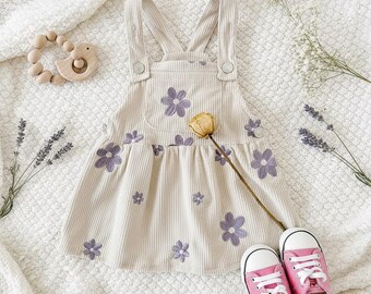 Vestido vaquero para bebé niña con bordado floral