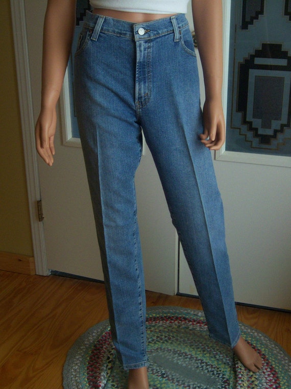 size 12 in levi jeans
