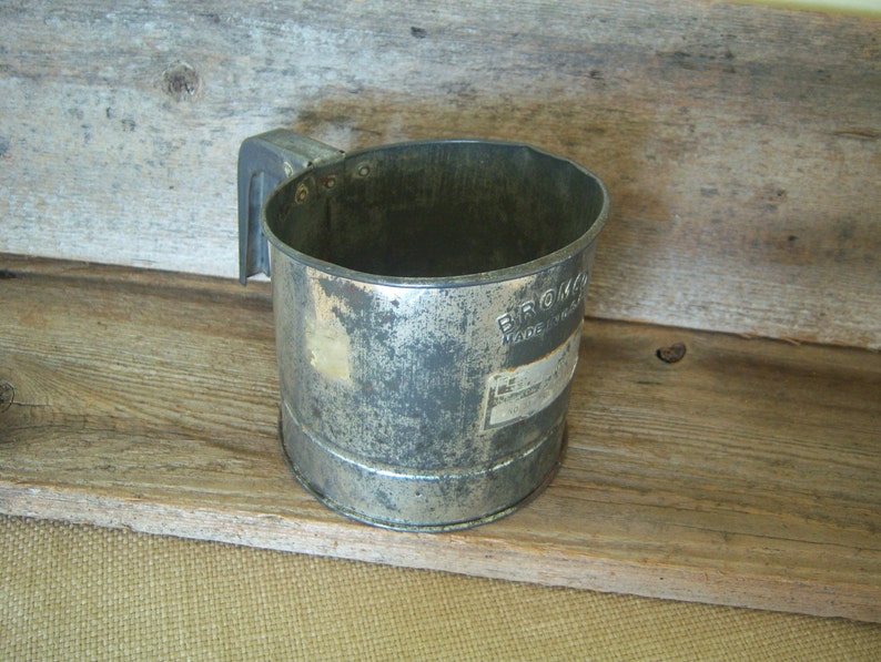 Vintage Bromco Flour Sifter Bromwell Made in USA 1950's Etsy