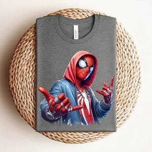 Marvel Spiderman T-shirt, Disneyland Family Trip Tee, Vintage Amazing Spider-Man Shirt, MCU Fans Shirt, Marvel Fantasy Shirt, Spiderman Tee bild 7