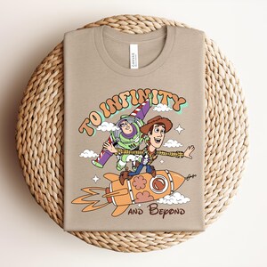 Toy Story Buzz Lightyear Woody T-Shirt, To Infinity and Beyond Tee bild 4