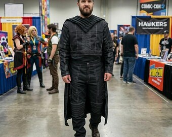 Combinaison de vol 4 pièces GRIS FONCÉ d'inspiration mandalorienne | Ensemble cosplay de chasseur de primes avec gilet et jupe | Déguisement personnalisé de fan de Star Wars