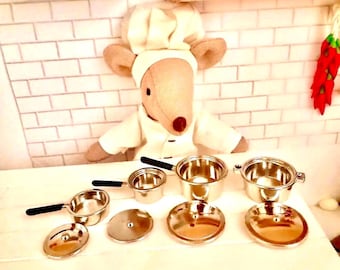 Juego de cocina Maileg Mouse Bake Pans para casa de muñecas Chef