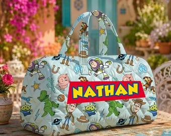 Bolsa de fin de semana personalizada de Toy Story, bolsa de lona personalizada, bolsa de viaje para niños pequeños, bolsa de viaje de Buzz Lightyear y Woody, regalo de viaje a Disneyland