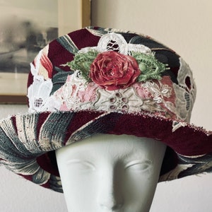 Cottage Romance Top Hat Edwardian Belle Epoch Barkcloth Palm Motif  Laces Rag Roses