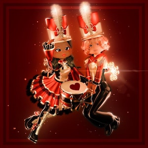 Op de afbeelding: Twee stripfiguren in een uniform van een marchingband. Ze dragen rode en gouden uniformen met hoge hoeden versierd met veren. Een figuur houdt een trommel vast met een hart erop. De achtergrond is een rode gradiënt.