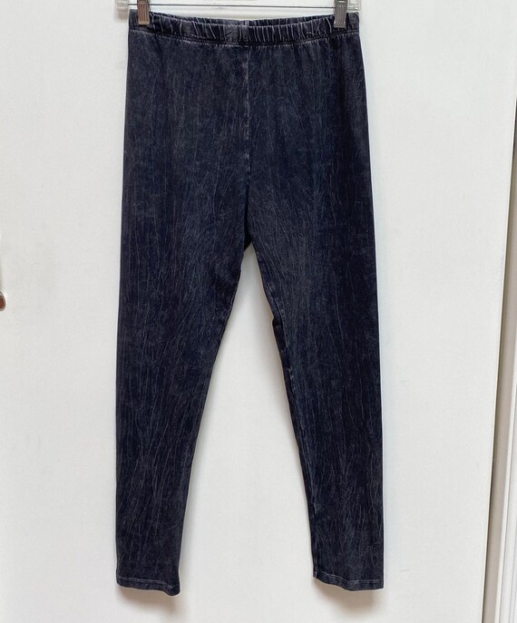 Legging Pant or Capris Length Cotton Stretch by Jess Jane That Gives You a Perfect Fit. Mineral Washed. Black and Denim in Stock. Etsy UK