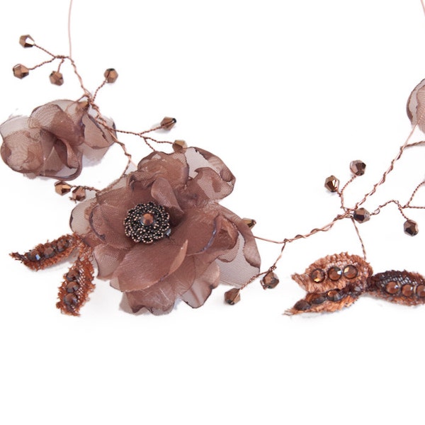 MOTHERS DAY GIFT: Cuivre Tissu Fleur Organza Collier Floral pour femme fait à la main avec copper Stone Centers