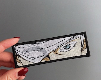 アニメの目の刺繍ワッペン – 12cmアイロン接着ワッペン、ミニマルなマンガバッジ