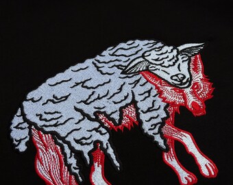 オオカミと羊の刺繍入りパーカー、ゴシックアニマルスウェットシャツ、ダークストリートウェア、オーバーサイズプルオーバー