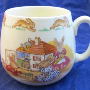 Bunnykins Mug Royal Doulton One Handle Dollhouse 1968-1975 Doll&#39;s House