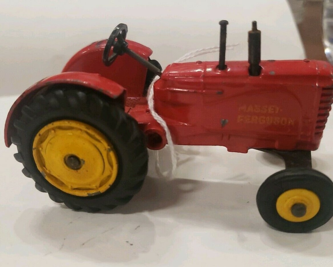 Dinky Toys No 27a (300) Massey Harris mit Anhänger 27g (342) | Kaufen auf