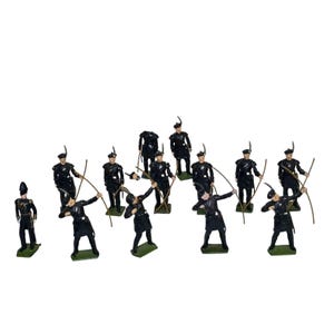 Vintage Britains Toy Soldiers Royal Company of Archers 2079 9302 13 Figures