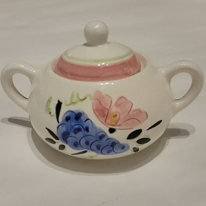 Stangl Fruit and Flowers Lidded Sugar Bowl Hand Painted Trenton NJ USA Vintage