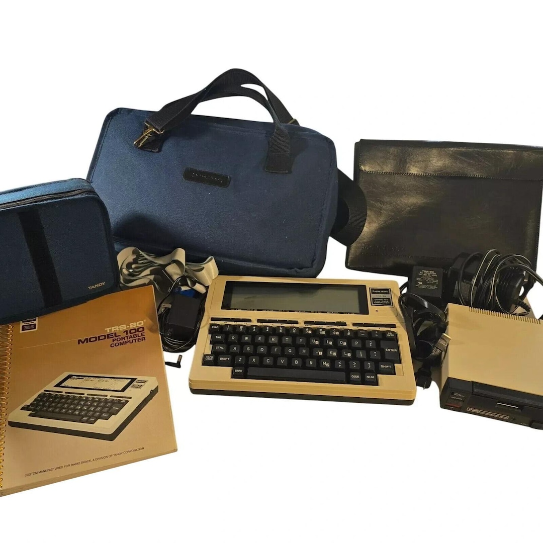 Radio Shack Tandy Portable Computer TRS-80 Model 100 1980s Laptop