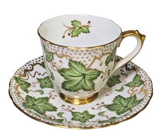 Vintage Royal Chelsea Tea Cup Saucer English Bone China Green Gold Ivy Berries