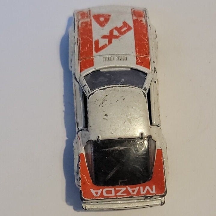 トミカ マツダ サバンナ RX-7 レーシングカー 74 ホワイト オレンジ