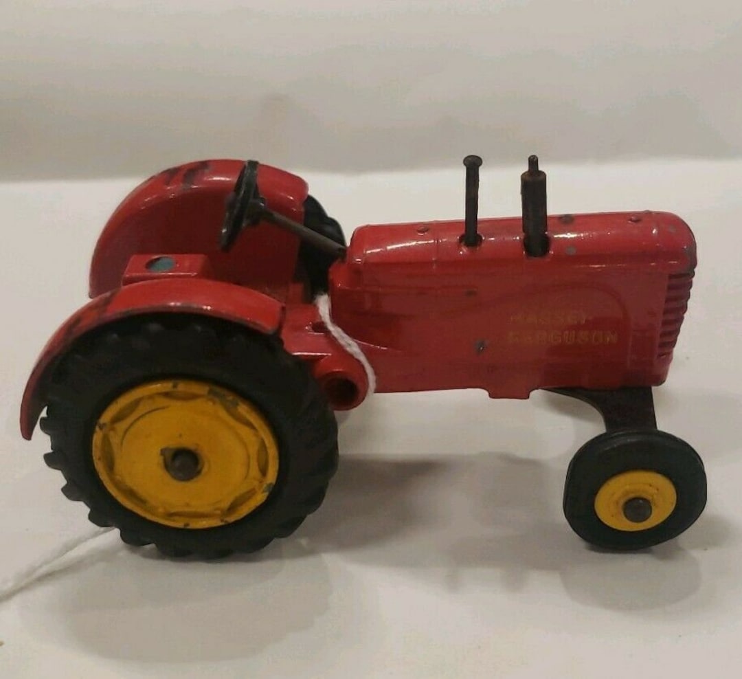 Dinky Toys Gb n°300 Massey Harris tractor tracteur en boîte 1/43