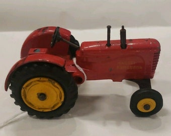 Dinky Toys 300 Massey Ferguson Tractor Meccano Ltd Made In England Red Vintage