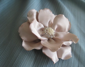 Stunning Blush Champagne Satin Bridal Flower Hair Clip Bridal Accessories Bride Bridesmaid Prom with Pearl and Rhinestone Accent