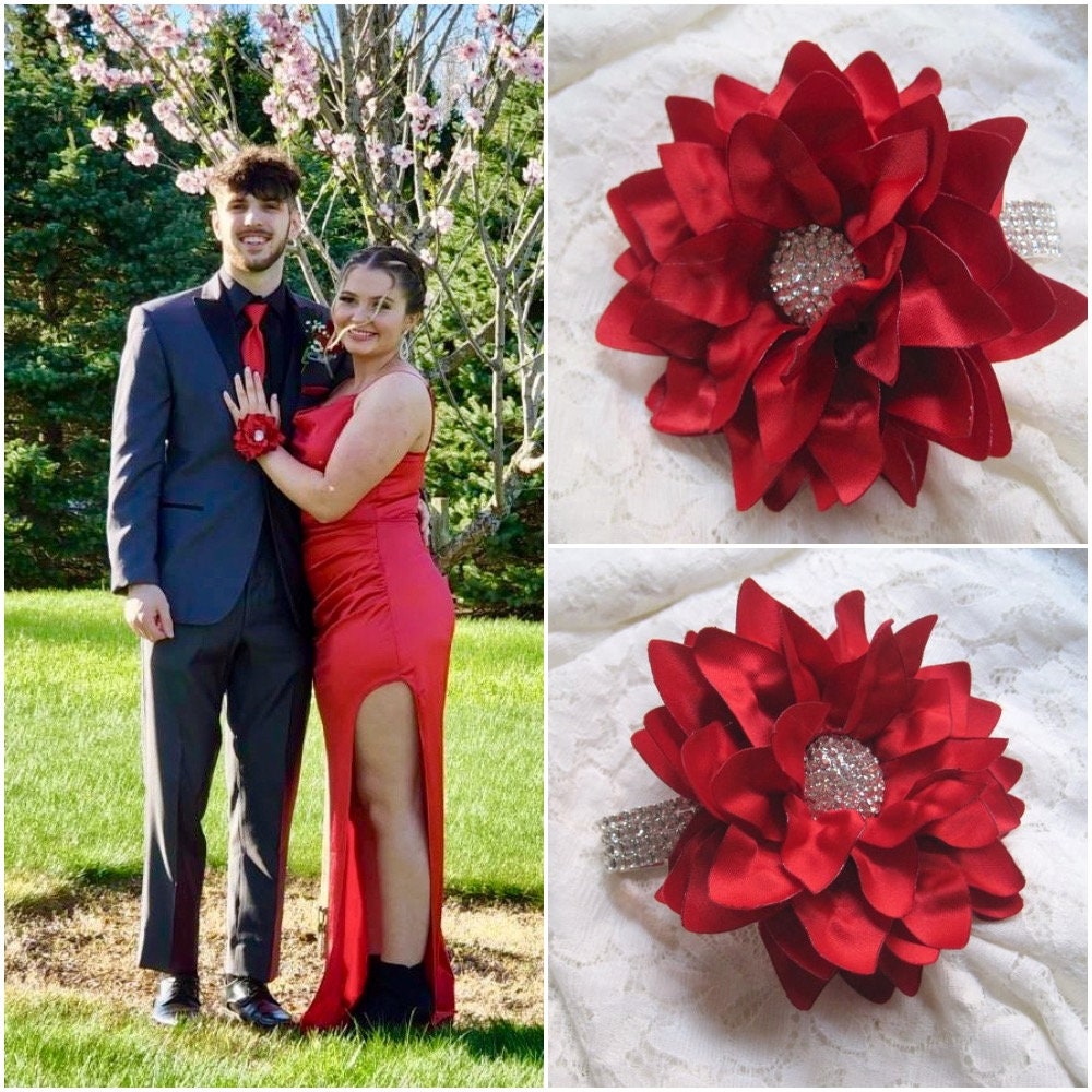 fitted lace wedding dress Red Spray Rose Corsage – LeLe Floral main image 0