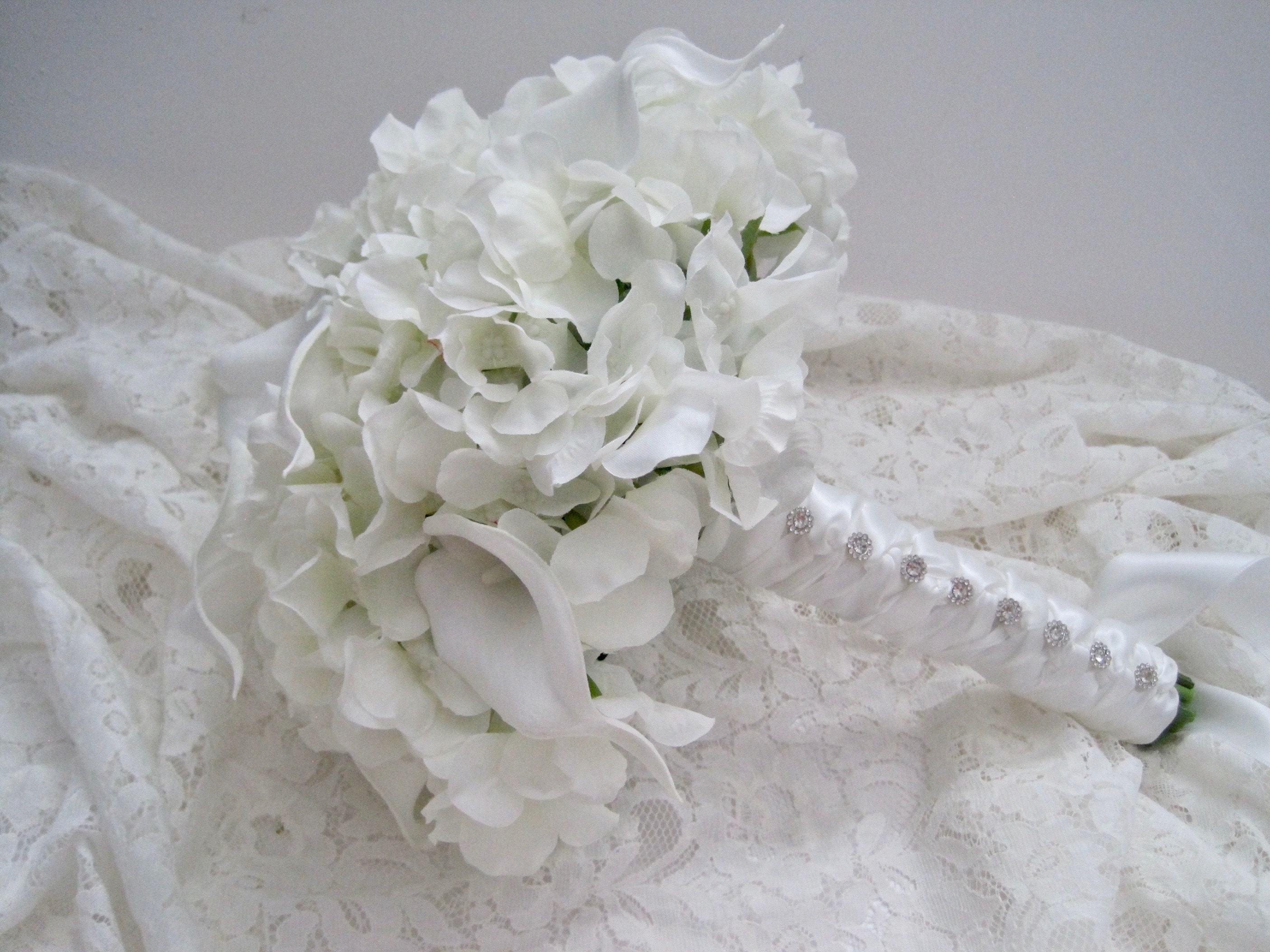 White Hydrangea Calla Lily Bouquet