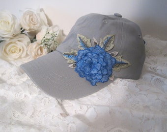 Grey Trucker Baseball Cap Dad Hat Women's Hats Blue Flower Trucker Hat Cadet Hats Trucker Hats Flower Appliqué Dads Hat Truckers Hats