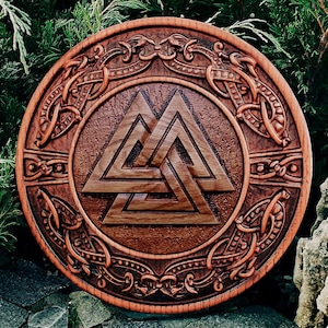 Urnes vikingaväggpanel med Valknut, Vegvisir, Sleipner, Korpbaner eller Vördnadshjälm