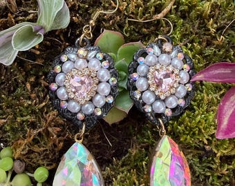 Black Heart iridescent drop earrings