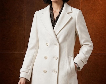 Elegante jas van witte wolmix - lange trenchcoat met dubbele rij knopen voor Dames