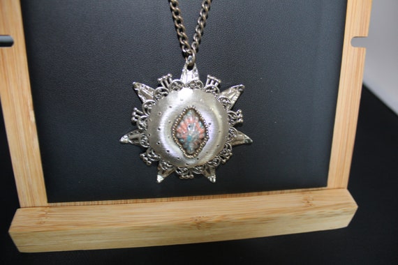 Vintage Metal Pendant Chain Necklace with Colorfu… - image 1