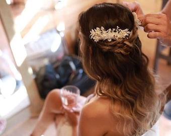 Ivory Dried Flower Hair Comb – Boho Bridal Headpiece – Romantic Floral Wedding Accessory – Bridesmaid Clip