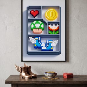 Puede incluir: Una impresión enmarcada con imágenes pixeladas de un corazón rojo, una moneda de oro, un hongo verde, una flor roja y blanca y botas aladas azules. Botas de color bronce con alas, un cuenco pequeño con monedas de oro y una caja roja en forma de corazón sobre una mesa de madera.