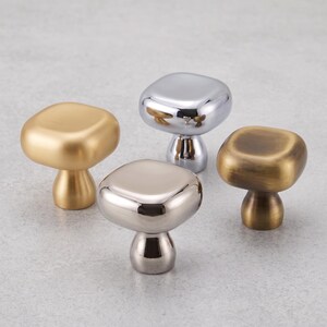 Pomelli per mobili, pomelli rotondi per cassetti, ferramenta moderna per mobili, ferramenta minimalista per mobili da cucina, pomelli per cassettiere, decorazioni semplici per rinnovare la casa immagine 1