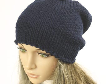 Handgestrickte Slouchy Beanie: Unisex Dunkelblaue Mütze