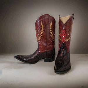 Vtg El General Men's  Burgundy Python Cowboy Boots Embroidered Snipped J Toe EUC
