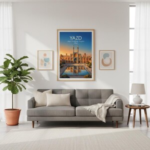 Digitale Kunst am Amir-Chakhmaq-Platz | Yazd-Reiseposter (Digitaler Download) Bild 3