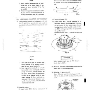 K&ouml;nnte beinhalten: Eine Seite aus einem technischen Handbuch zur Montage einer Untersetzungseinheit mit den Abbildungen Fig. 23, 24, 25 und 26. Der Text enth&auml;lt Anweisungen zur Installation von Ritzelwellen, Distanzst&uuml;cken und &Ouml;ldichtungen mit einem Drehmoment.