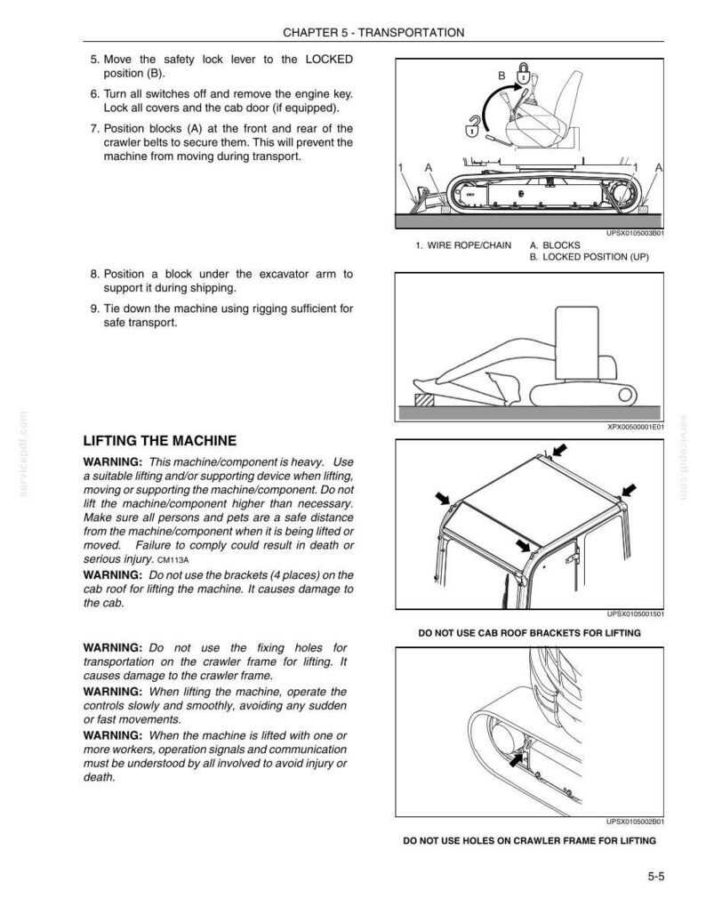 Może przedstawiać: Strona z instrukcji technicznej zatytułowana CHAPTER 5 - TRANSPORTATION, zawierająca czarno-białe rysunki techniczne koparki. Schematy ilustrują zabezpieczanie maszyny blokami, pozycje dźwigni bezpieczeństwa oraz ostrzeżenia dotyczące podnoszenia.