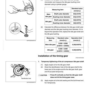 Op de afbeelding: Een technische documentpagina getiteld Inspection of the timing gear, met diagrammen van een micrometer en cilindermaat voor het meten van motoronderdelen, naast tabellen met standaardwaarden in millimeters voor de asdiameters van het tandwiel.
