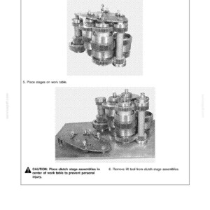 K&ouml;nnte beinhalten: Technische Zeichnung mit zwei detaillierten Bildern von mechanischen Komponenten. Das obere Bild zeigt eine Ansammlung zylindrischer Teile. Das untere Bild zeigt eine &auml;hnliche Baugruppe auf einer Metallbasis. Text enth&auml;lt "NEW HOLLAND CONSTRUCTION" und Sicherheitshinweise.