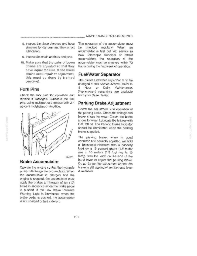 Op de afbeelding: Een pagina uit een handleiding met tekst en diagrammen die onderhoud en aanpassingen voor machines beschrijft. Secties behandelen vorkpennen, remaccumulatoren en brandstof-/waterafscheiders, met instructies.