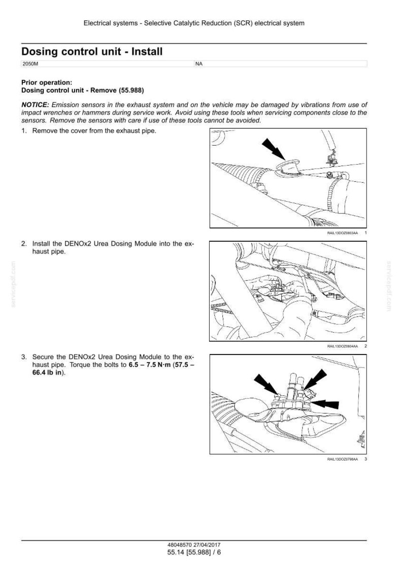 Op de afbeelding: Diagram met de installatie van een doseerbesturingseenheid. De stappen omvatten het verwijderen van de uitlaatpijpafdekking, het installeren van de ureumdoseermodule en het vastzetten ervan. De tekst geeft koppel specificaties van 6,5-7,5 N-m aan.