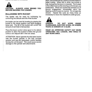 K&ouml;nnte beinhalten: Eine Seite aus einem Betriebshandbuch mit Sicherheitshinweisen f&uuml;r einen Lader. Der Text enth&auml;lt Warnungen zum R&uuml;ckw&auml;rtsfahren, Planieren und Freimachen einer festgefahrenen Maschine. Enth&auml;lt ein Vorsichtssymbol und ein Gefahrensymbol.