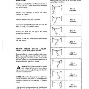 Pu&ograve; includere: Una pagina di manuale tecnico per il trattore Ford 8210, che descrive le procedure di regolazione della convergenza e della carreggiata delle ruote anteriori. Include istruzioni, avvertenze di sicurezza e una tabella di diagrammi da 1542 a 2030 mm.