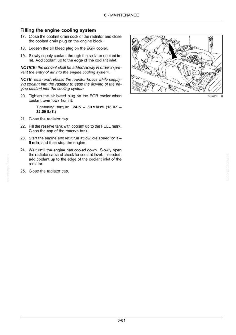 K&ouml;nnte beinhalten: Seite aus einem Wartungshandbuch, das die Vorgehensweise zum Bef&uuml;llen des K&uuml;hlmittelsystems eines Motors beschreibt. Der Text enth&auml;lt nummerierte Schritte, Drehmomentangaben und Sicherheitshinweise. Eine Motordiagramm mit einem Pfeil ist ebenfalls enthalten.