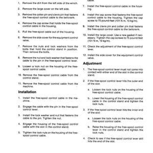 Pu&ograve; includere: Un documento tecnico dettagliato con istruzioni per la rimozione, l'installazione e la regolazione di un cavo di comando a ruota libera. Il documento include passaggi numerati e diagrammi per la manutenzione e la riparazione. Il testo &egrave; in nero su sfondo bianco.