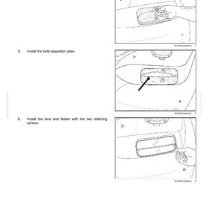 Op de afbeelding: Diagrammen uit een onderhoudshandleiding die de stappen laten zien voor het installeren van een lamp, een lampafscheidingsplaat en een lens. De illustraties zijn in zwart-wit, met pijlen die de installatierichting aangeven.