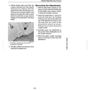 K&ouml;nnte beinhalten: Bedienungsanleitung zum Entfernen eines Anbauteils. Der Text enth&auml;lt Schritte zum Zur&uuml;ckziehen der Kupplungsverriegelungsstifte, zum Anheben des Anbauteils um 25,4 bis 50,8 mm und zum Drehen. Eine Abbildung zeigt einen hydraulischen Kupplungsverriegelungsstift in eingerasteter Position.