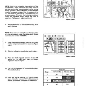 Op de afbeelding: Een pagina uit een technisch handboek met diagrammen en tekst die het testen van een shuttle synchronizer werkende zuiger beschrijft. Bevat afbeeldingen van meters en een tabel met drukfasen. De tekst bevat de sectietitel en figuurnummers.
